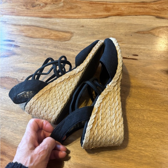 Ralph Lauren low wedges size 8 - Picture 4 of 8